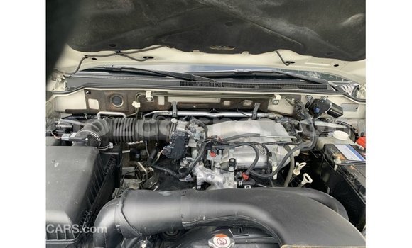 Tenga Imported Mitsubishi Pajero Chena Mota in Import - Dubai in Cabo Delgado Tenga Imported Mitsubishi Pajero Chena Mota in Import - Dubai in Cabo Delgado