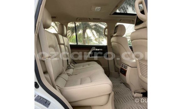 Tenga Imported Toyota Land Cruiser Chena Mota in Import - Dubai in Cabo Delgado Tenga Imported Toyota Land Cruiser Chena Mota in Import - Dubai in Cabo Delgado