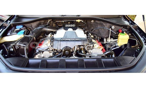 Tenga Imported Audi Q7 Nhema Mota in Import - Dubai in Cabo Delgado Tenga Imported Audi Q7 Nhema Mota in Import - Dubai in Cabo Delgado