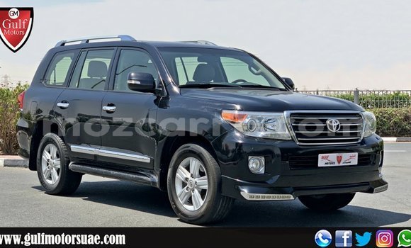 Comprar Importar Toyota Land Cruiser Preto Carro em Import - Dubai em Cabo Delgado