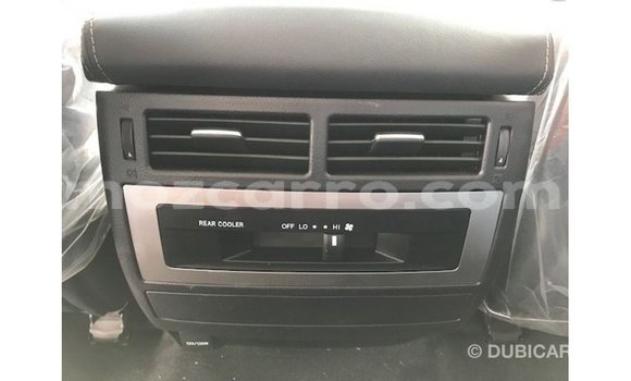 Nunua Imported Toyota Land Cruiser Nyeupe Gari ndani ya Import - Dubai nchini Cabo Delgado Nunua Imported Toyota Land Cruiser Nyeupe Gari ndani ya Import - Dubai nchini Cabo Delgado