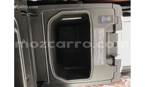 Nunua Imported Toyota Land Cruiser Nyeupe Gari ndani ya Import - Dubai nchini Cabo Delgado Nunua Imported Toyota Land Cruiser Nyeupe Gari ndani ya Import - Dubai nchini Cabo Delgado