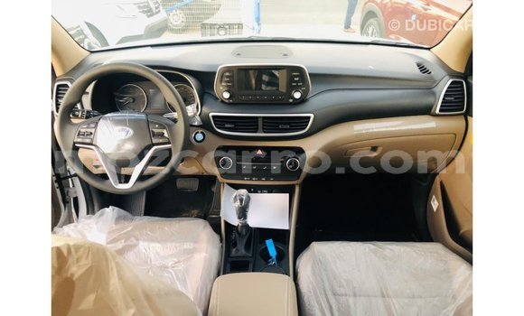 Nunua Imported Hyundai Tucson Nyeupe Gari ndani ya Import - Dubai nchini Cabo Delgado Nunua Imported Hyundai Tucson Nyeupe Gari ndani ya Import - Dubai nchini Cabo Delgado