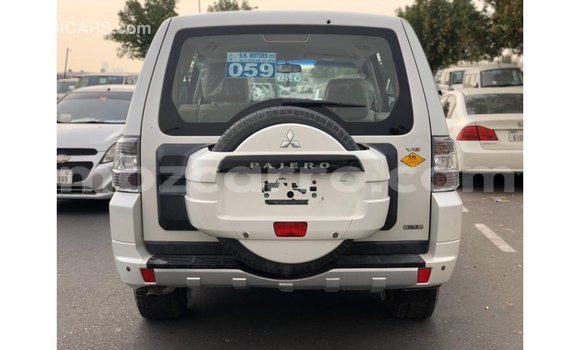 Nunua Imported Mitsubishi Pajero Nyeupe Gari ndani ya Import - Dubai nchini Cabo Delgado Nunua Imported Mitsubishi Pajero Nyeupe Gari ndani ya Import - Dubai nchini Cabo Delgado