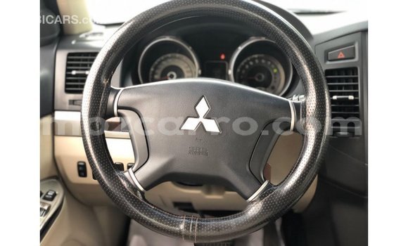 Nunua Imported Mitsubishi Pajero Nyeupe Gari ndani ya Import - Dubai nchini Cabo Delgado Nunua Imported Mitsubishi Pajero Nyeupe Gari ndani ya Import - Dubai nchini Cabo Delgado