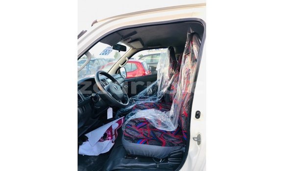 Buy Import Toyota Hiace White Car in Import - Dubai in Cabo Delgado Buy Import Toyota Hiace White Car in Import - Dubai in Cabo Delgado