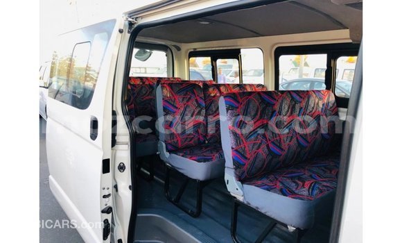 Buy Import Toyota Hiace White Car in Import - Dubai in Cabo Delgado Buy Import Toyota Hiace White Car in Import - Dubai in Cabo Delgado
