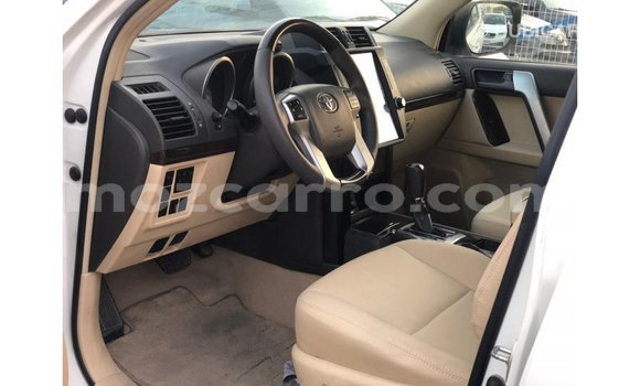 Nunua Imported Toyota Prado Nyeupe Gari ndani ya Import - Dubai nchini Cabo Delgado Nunua Imported Toyota Prado Nyeupe Gari ndani ya Import - Dubai nchini Cabo Delgado