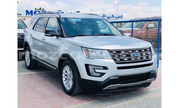 Tenga Imported Ford Explorer Zvimwe Mota in Import - Dubai in Cabo Delgado Tenga Imported Ford Explorer Zvimwe Mota in Import - Dubai in Cabo Delgado