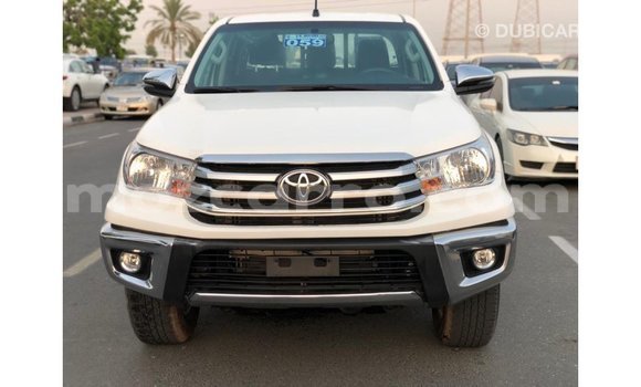 Nunua Imported Toyota Hilux Nyeupe Gari ndani ya Import - Dubai nchini Cabo Delgado Nunua Imported Toyota Hilux Nyeupe Gari ndani ya Import - Dubai nchini Cabo Delgado