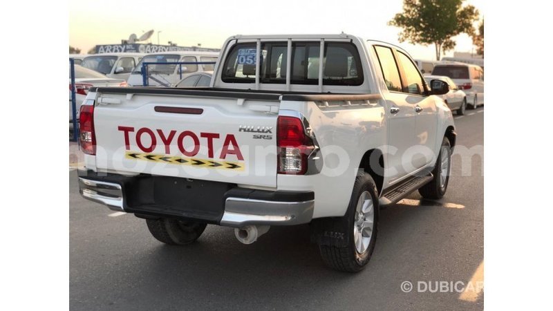 Big with watermark toyota hilux cabo delgado import dubai 8515