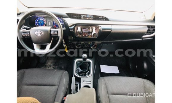 Nunua Imported Toyota Hilux Nyeupe Gari ndani ya Import - Dubai nchini Cabo Delgado Nunua Imported Toyota Hilux Nyeupe Gari ndani ya Import - Dubai nchini Cabo Delgado