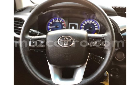 Nunua Imported Toyota Hilux Nyeupe Gari ndani ya Import - Dubai nchini Cabo Delgado Nunua Imported Toyota Hilux Nyeupe Gari ndani ya Import - Dubai nchini Cabo Delgado