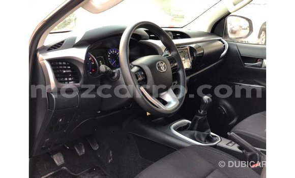 Nunua Imported Toyota Hilux Nyeupe Gari ndani ya Import - Dubai nchini Cabo Delgado Nunua Imported Toyota Hilux Nyeupe Gari ndani ya Import - Dubai nchini Cabo Delgado