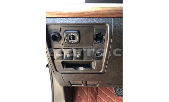 Tenga Imported Toyota Land Cruiser Chena Mota in Import - Dubai in Cabo Delgado Tenga Imported Toyota Land Cruiser Chena Mota in Import - Dubai in Cabo Delgado
