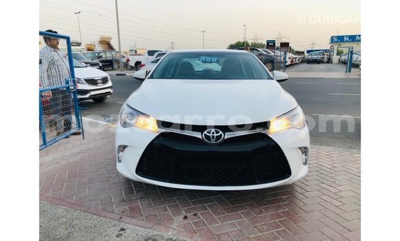 Nunua Imported Toyota Camry Nyeupe Gari ndani ya Import - Dubai nchini Cabo Delgado Nunua Imported Toyota Camry Nyeupe Gari ndani ya Import - Dubai nchini Cabo Delgado