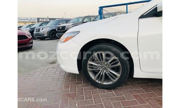 Nunua Imported Toyota Camry Nyeupe Gari ndani ya Import - Dubai nchini Cabo Delgado Nunua Imported Toyota Camry Nyeupe Gari ndani ya Import - Dubai nchini Cabo Delgado