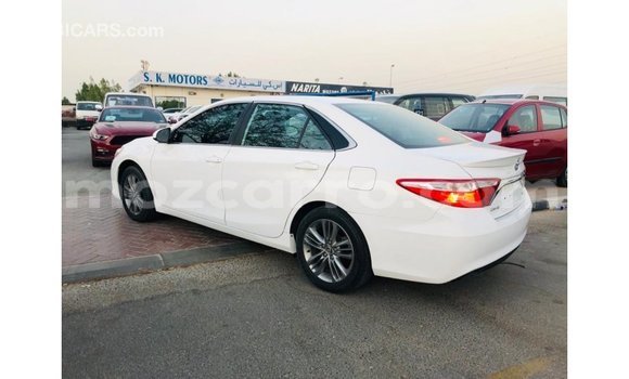 Nunua Imported Toyota Camry Nyeupe Gari ndani ya Import - Dubai nchini Cabo Delgado Nunua Imported Toyota Camry Nyeupe Gari ndani ya Import - Dubai nchini Cabo Delgado