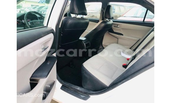 Nunua Imported Toyota Camry Nyeupe Gari ndani ya Import - Dubai nchini Cabo Delgado Nunua Imported Toyota Camry Nyeupe Gari ndani ya Import - Dubai nchini Cabo Delgado