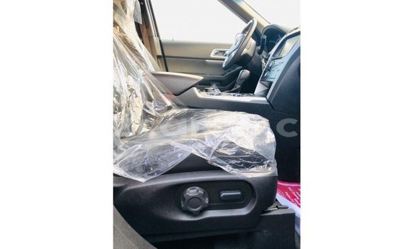 Nunua Imported Ford Explorer Bluu Gari ndani ya Import - Dubai nchini Cabo Delgado Nunua Imported Ford Explorer Bluu Gari ndani ya Import - Dubai nchini Cabo Delgado