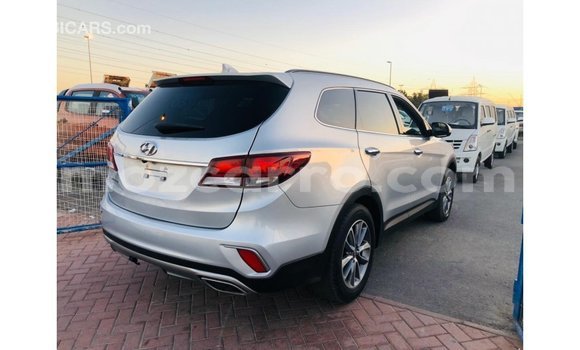 Tenga Imported Hyundai Santa Fe Zvimwe Mota in Import - Dubai in Cabo Delgado Tenga Imported Hyundai Santa Fe Zvimwe Mota in Import - Dubai in Cabo Delgado
