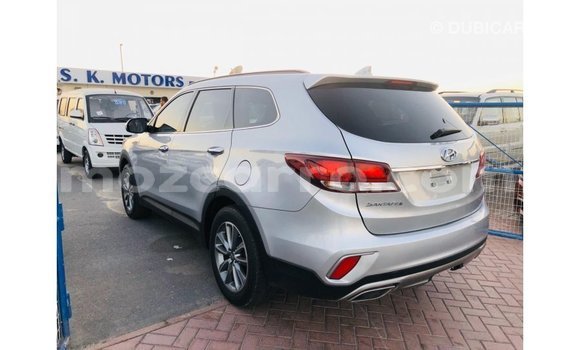Tenga Imported Hyundai Santa Fe Zvimwe Mota in Import - Dubai in Cabo Delgado Tenga Imported Hyundai Santa Fe Zvimwe Mota in Import - Dubai in Cabo Delgado