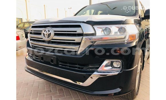 Nunua Imported Toyota Land Cruiser Nyeusi Gari ndani ya Import - Dubai nchini Cabo Delgado Nunua Imported Toyota Land Cruiser Nyeusi Gari ndani ya Import - Dubai nchini Cabo Delgado