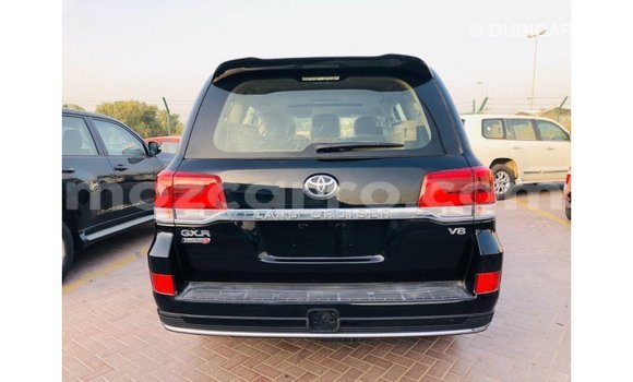 Nunua Imported Toyota Land Cruiser Nyeusi Gari ndani ya Import - Dubai nchini Cabo Delgado Nunua Imported Toyota Land Cruiser Nyeusi Gari ndani ya Import - Dubai nchini Cabo Delgado
