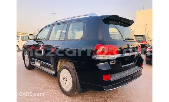 Nunua Imported Toyota Land Cruiser Nyeusi Gari ndani ya Import - Dubai nchini Cabo Delgado Nunua Imported Toyota Land Cruiser Nyeusi Gari ndani ya Import - Dubai nchini Cabo Delgado