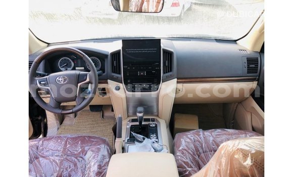 Nunua Imported Toyota Land Cruiser Nyeusi Gari ndani ya Import - Dubai nchini Cabo Delgado Nunua Imported Toyota Land Cruiser Nyeusi Gari ndani ya Import - Dubai nchini Cabo Delgado