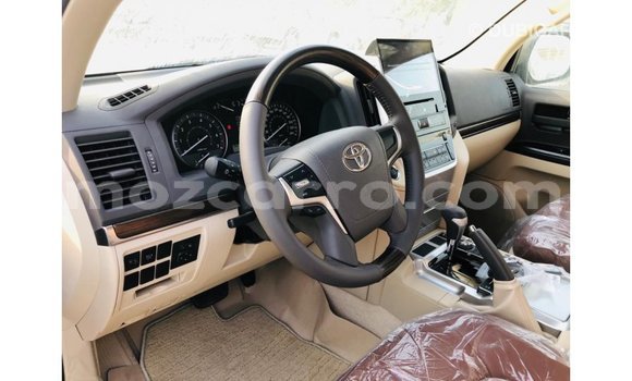 Nunua Imported Toyota Land Cruiser Nyeusi Gari ndani ya Import - Dubai nchini Cabo Delgado Nunua Imported Toyota Land Cruiser Nyeusi Gari ndani ya Import - Dubai nchini Cabo Delgado