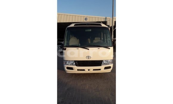 Comprar Importar Toyota Coaster Branco Carro em Import - Dubai em Cabo Delgado
