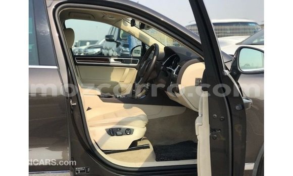Comprar Importar Volkswagen Touareg Castanho Carro em Import - Dubai em Cabo Delgado Comprar Importar Volkswagen Touareg Castanho Carro em Import - Dubai em Cabo Delgado