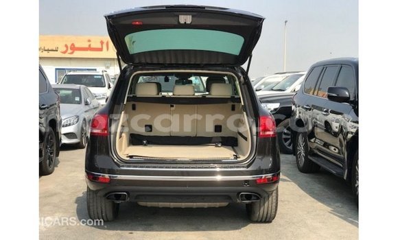 Comprar Importar Volkswagen Touareg Castanho Carro em Import - Dubai em Cabo Delgado Comprar Importar Volkswagen Touareg Castanho Carro em Import - Dubai em Cabo Delgado