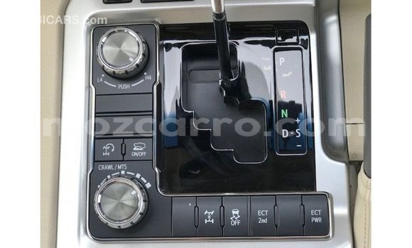 Nunua Imported Toyota Land Cruiser Nyekundu Gari ndani ya Import - Dubai nchini Cabo Delgado Nunua Imported Toyota Land Cruiser Nyekundu Gari ndani ya Import - Dubai nchini Cabo Delgado