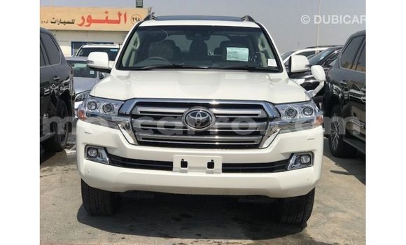 Tenga Imported Toyota Land Cruiser Chena Mota in Import - Dubai in Cabo Delgado Tenga Imported Toyota Land Cruiser Chena Mota in Import - Dubai in Cabo Delgado