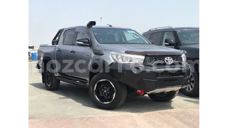 Big with watermark toyota hilux cabo delgado import dubai 8566