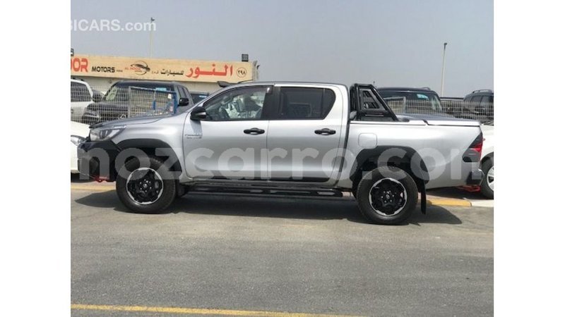 Big with watermark toyota hilux cabo delgado import dubai 8566