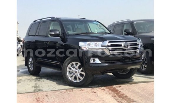 Buy Import Toyota Land Cruiser Black Car in Import - Dubai in Cabo Delgado