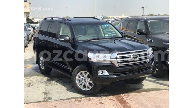 Big with watermark toyota land cruiser cabo delgado import dubai 8572