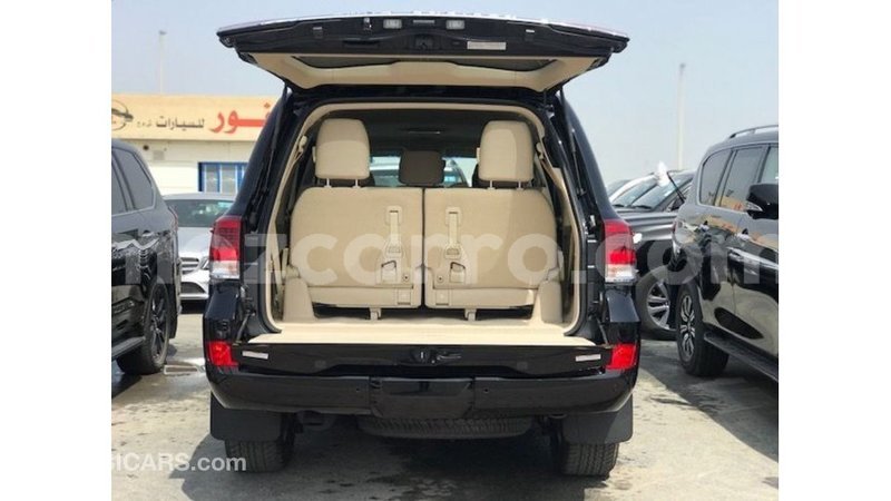 Big with watermark toyota land cruiser cabo delgado import dubai 8572