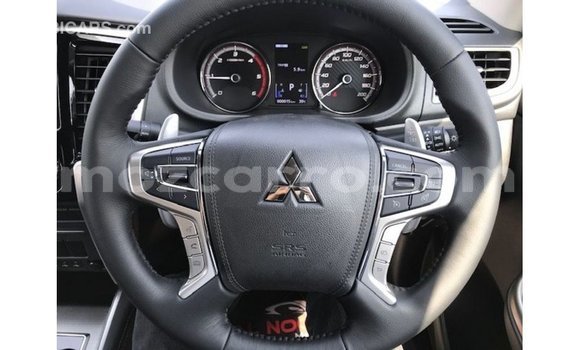 Comprar Importar Mitsubishi i Azul Carro em Import - Dubai em Cabo Delgado Comprar Importar Mitsubishi i Azul Carro em Import - Dubai em Cabo Delgado