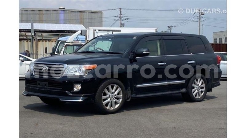 Big with watermark toyota land cruiser cabo delgado import dubai 8579