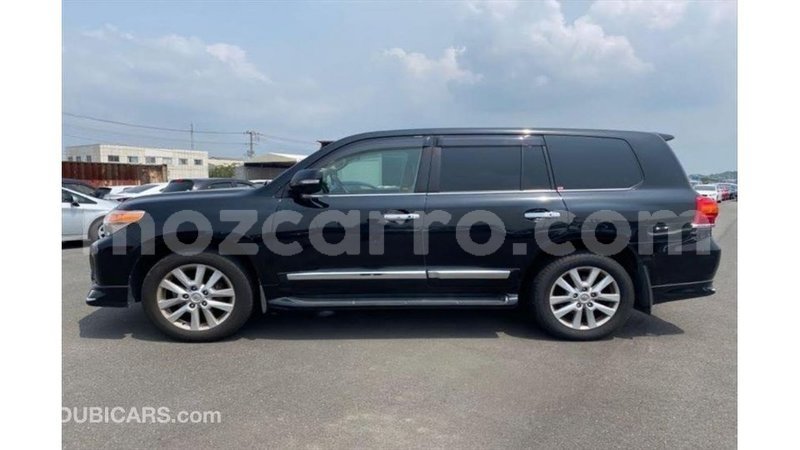 Big with watermark toyota land cruiser cabo delgado import dubai 8579