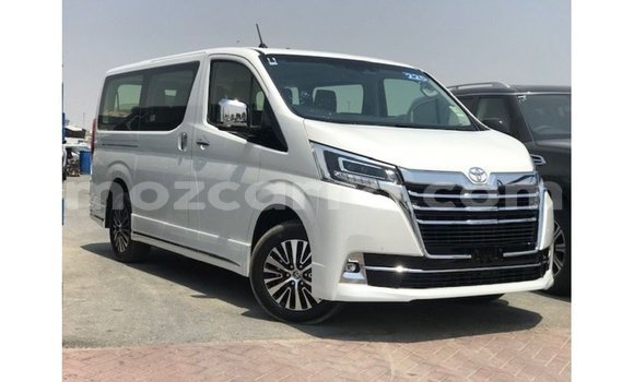 Comprar Importar Toyota Granvia Branco Carro em Import - Dubai em Cabo Delgado