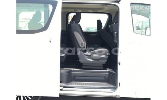Comprar Importar Toyota Granvia Branco Carro em Import - Dubai em Cabo Delgado Comprar Importar Toyota Granvia Branco Carro em Import - Dubai em Cabo Delgado