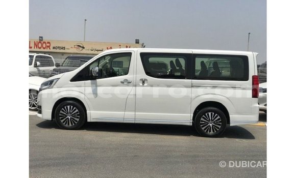 Comprar Importar Toyota Granvia Branco Carro em Import - Dubai em Cabo Delgado Comprar Importar Toyota Granvia Branco Carro em Import - Dubai em Cabo Delgado
