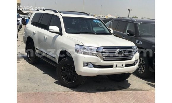 Buy Import Toyota Land Cruiser White Car in Import - Dubai in Cabo Delgado Buy Import Toyota Land Cruiser White Car in Import - Dubai in Cabo Delgado