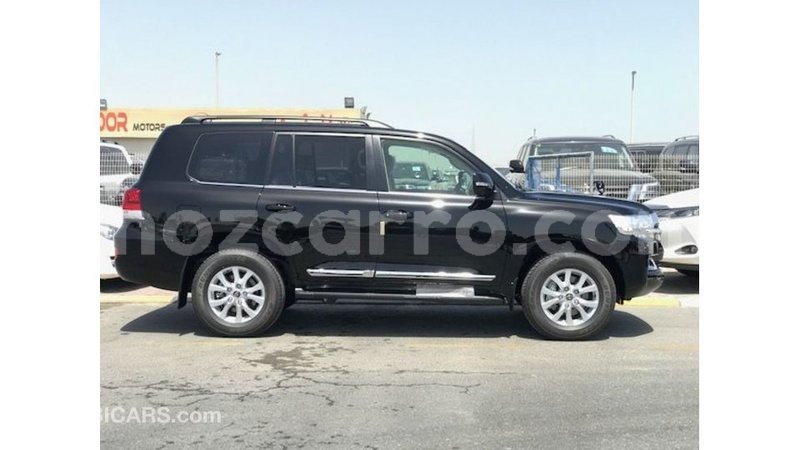 Big with watermark toyota land cruiser cabo delgado import dubai 8583