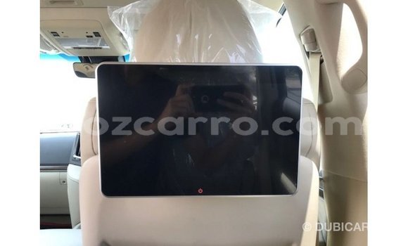 Nunua Imported Toyota Land Cruiser Nyeusi Gari ndani ya Import - Dubai nchini Cabo Delgado Nunua Imported Toyota Land Cruiser Nyeusi Gari ndani ya Import - Dubai nchini Cabo Delgado